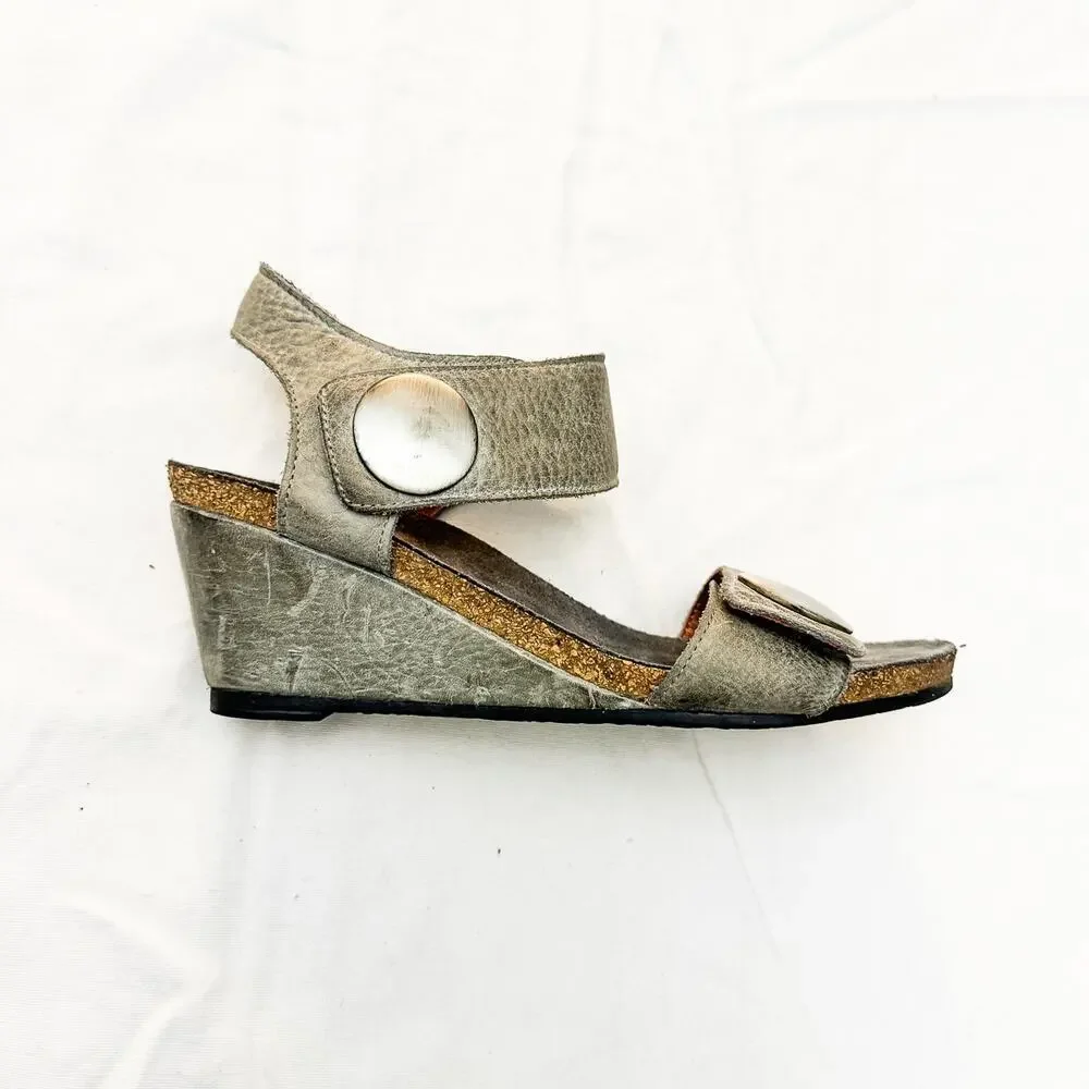 Taos Carousel Wedge Sandal Gray Silver Button Slingback Platform Shoes Size 37
